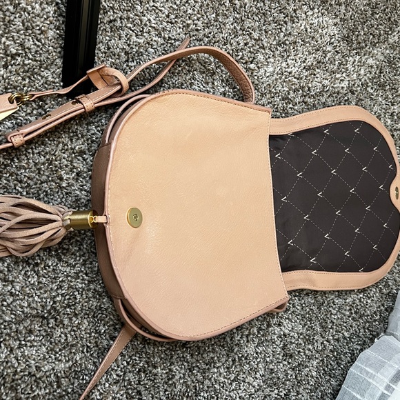 Vince Camuto Group Flab shoulder Bag - Picture 4 of 5